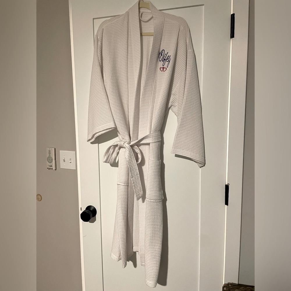 NWOT white waffle cotton “wifey” robe